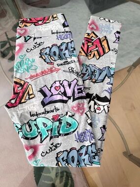 LuLaRoe Silver Graffiti Print Valentines Day Capsule Leggings
